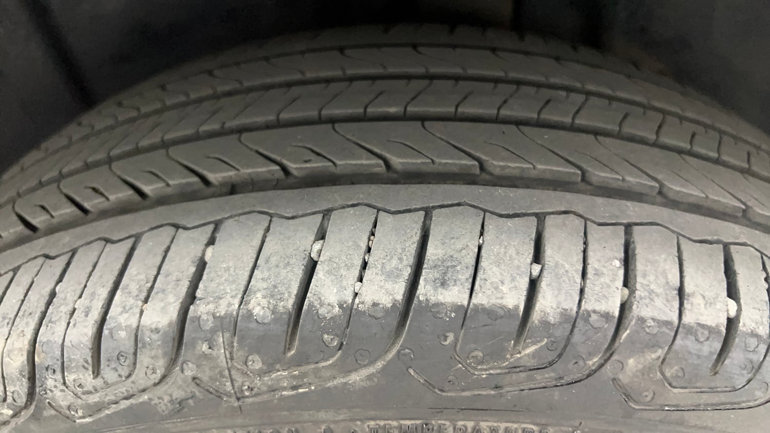 Used 2023 Skoda Slavia Style 1.5L TSI DSG Petrol Automatic tyres LEFT REAR TYRE TREAD VIEW