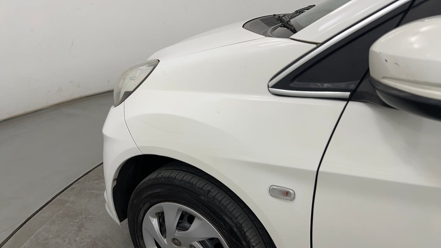 Used 2016 Honda Amaze 1.5 S i-DTEC Diesel Manual dents MINOR SCRATCH
