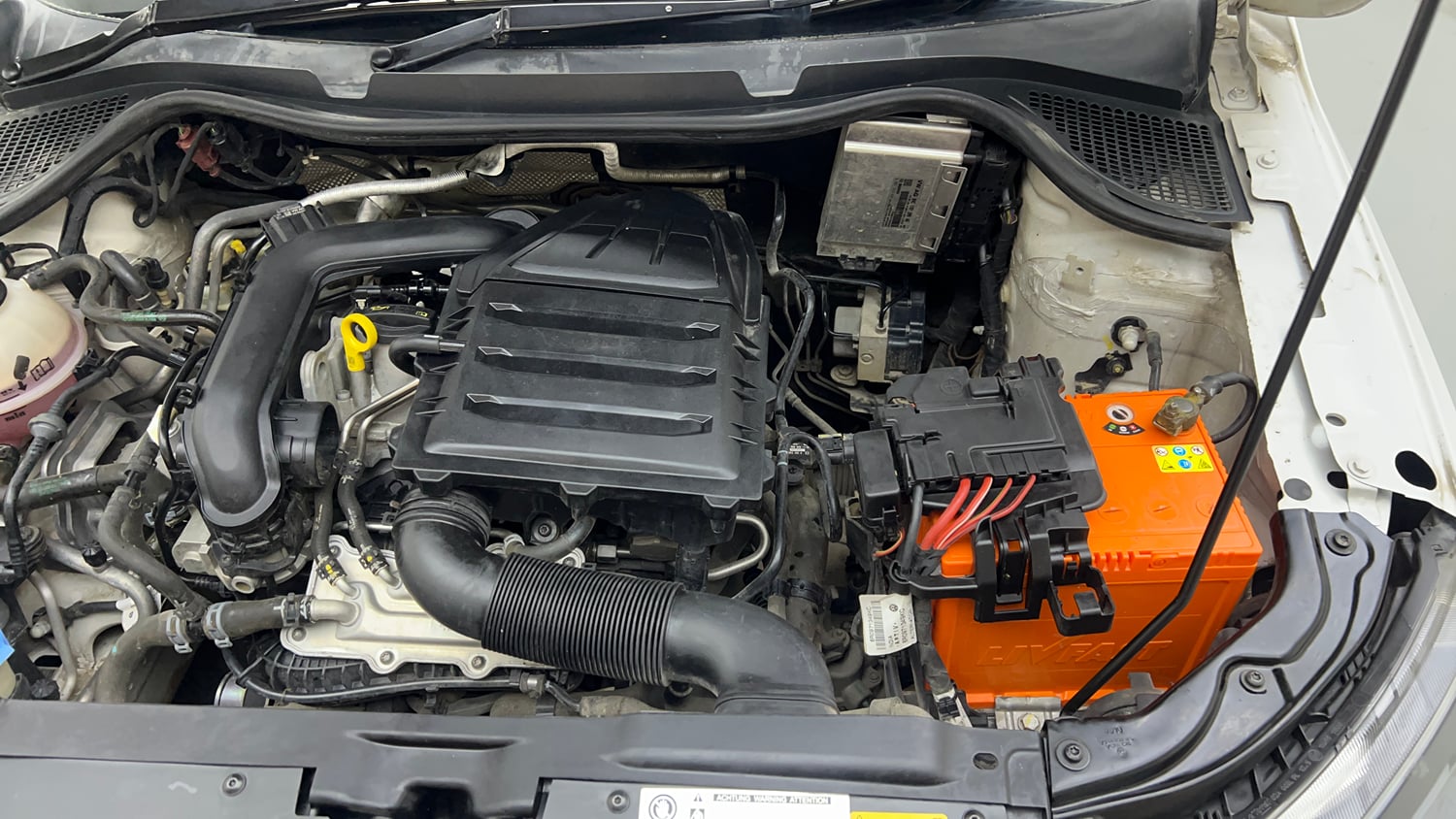 Used 2020 Skoda Rapid Active 1.0 TSI MT Petrol Manual engine ENGINE LEFT SIDE VIEW