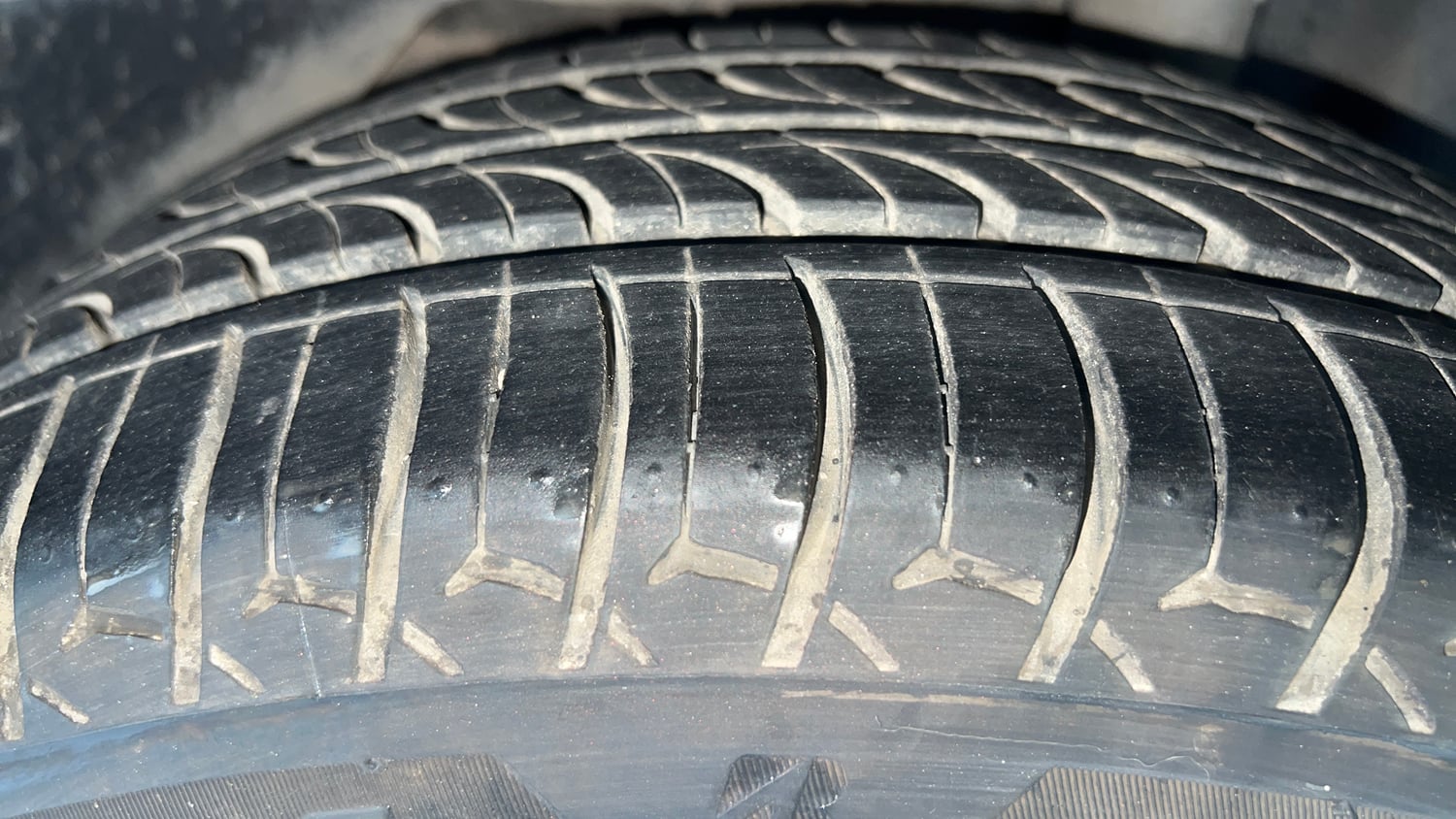 Used 2019 Ford Freestyle Titanium Plus 1.2 Ti-VCT Petrol Manual tyres LEFT REAR TYRE TREAD VIEW