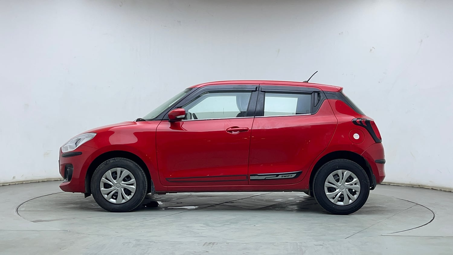 Used 2019 Maruti Suzuki Swift VXi Petrol Manual exterior LEFT SIDE VIEW