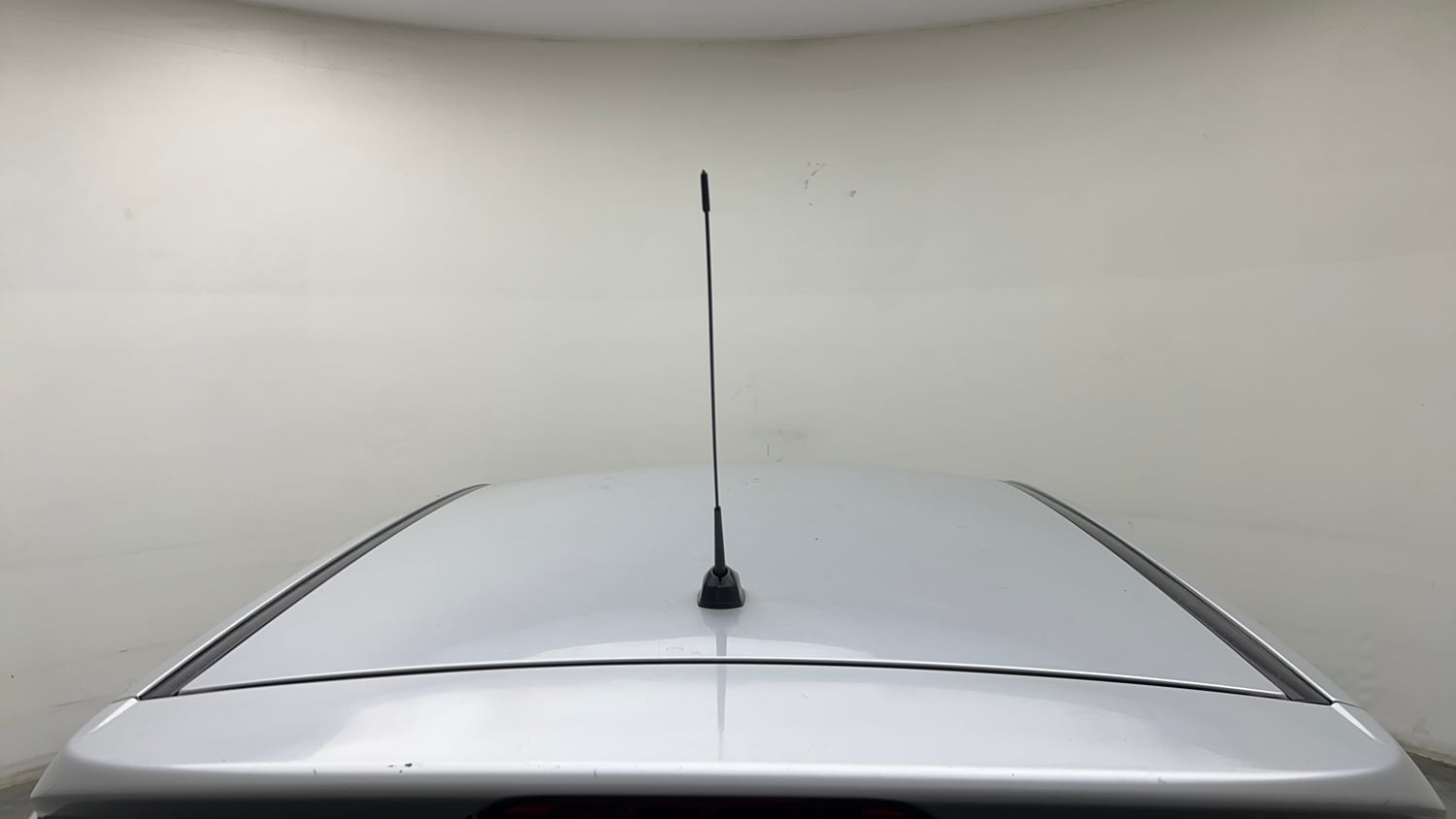 Used 2013 Hyundai Grand i10 Magna 1.2 Kappa VTVT Petrol Manual exterior EXTERIOR ROOF VIEW