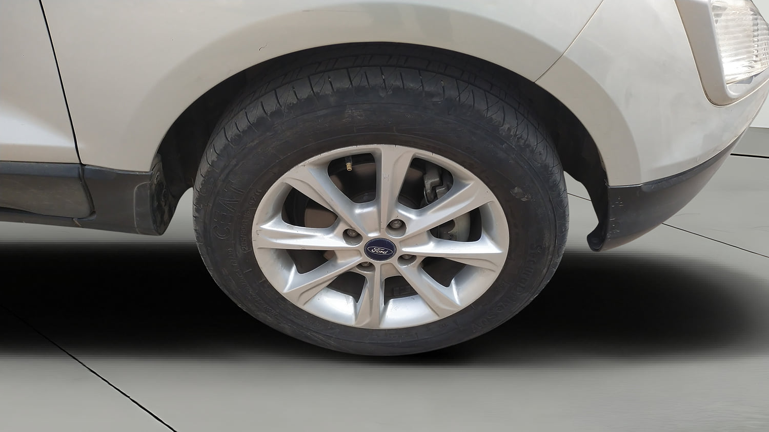 Used 2018 Ford EcoSport Titanium 1.5L Ti-VCT Petrol Manual tyres RIGHT FRONT TYRE RIM VIEW