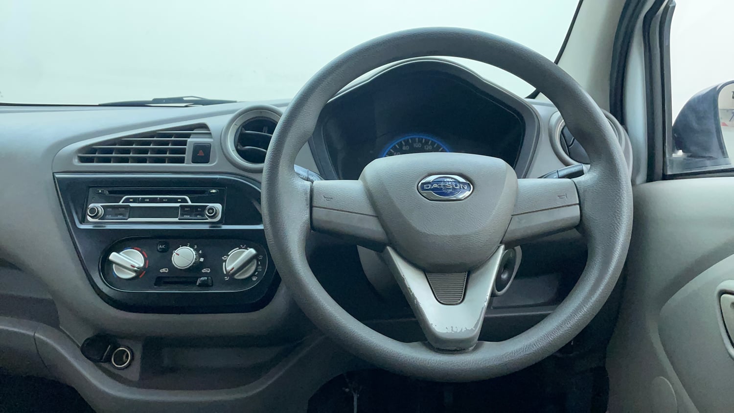 Used 2016 Datsun Redi-GO T (O) Petrol Manual interior STEERING VIEW