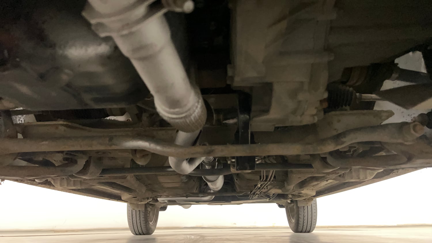 Used 2018 Tata Tiago Revotron XZ Petrol Manual extra FRONT LEFT UNDERBODY VIEW