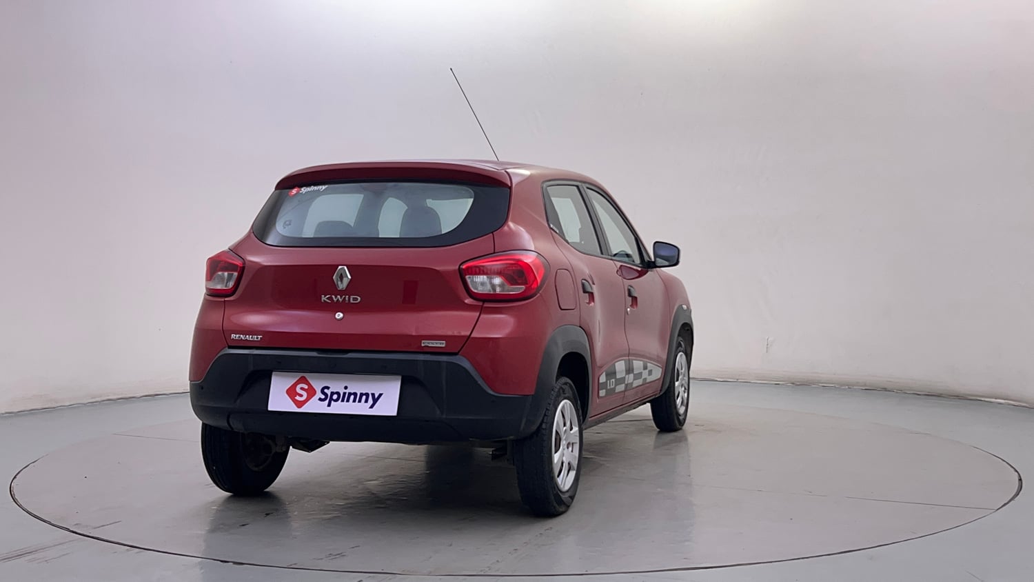 Used 2017 Renault Kwid 1.0 RXT AMT Petrol Automatic exterior RIGHT REAR CORNER VIEW