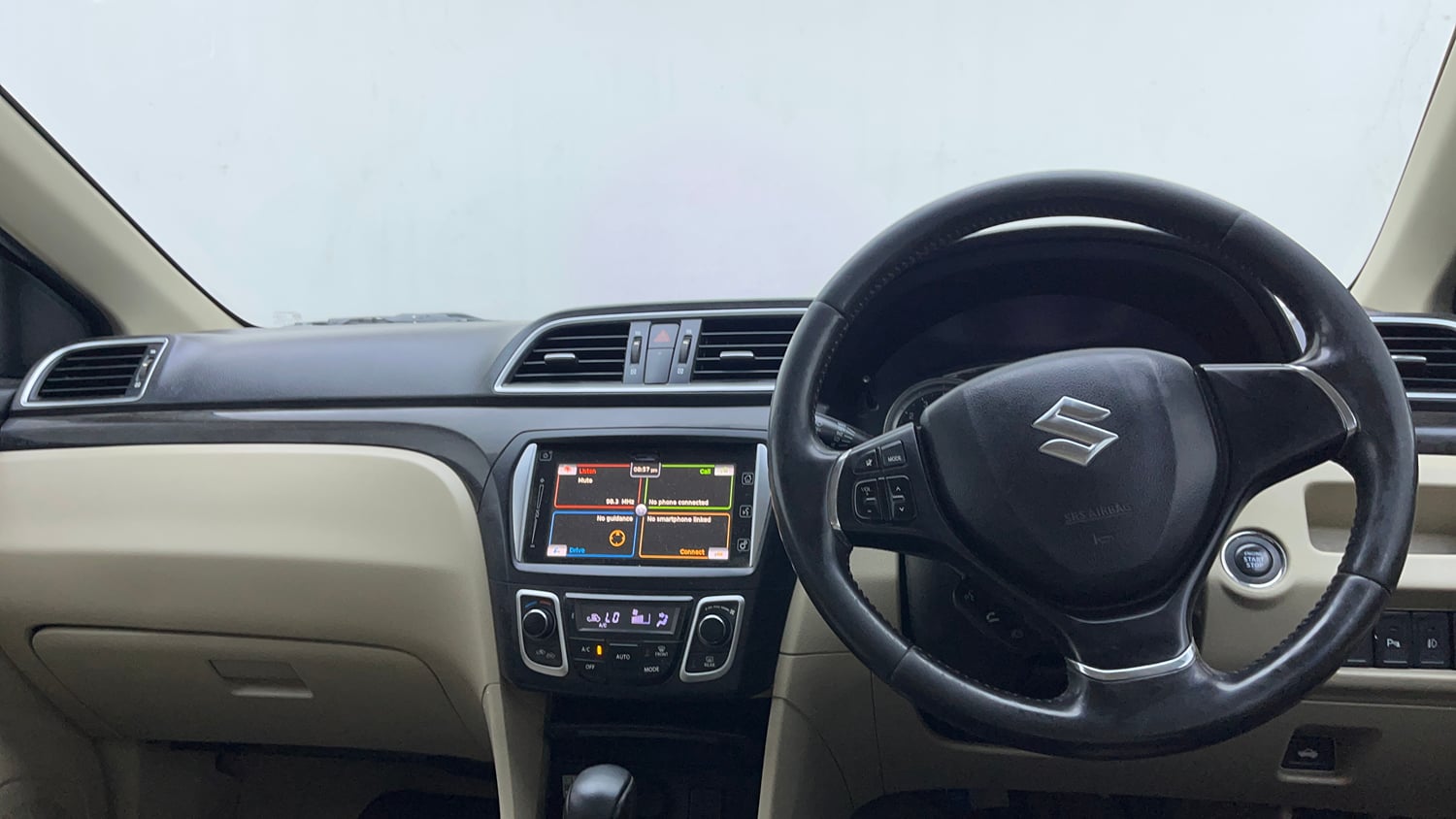 Used 2017 Maruti Suzuki Ciaz Alpha 1.4 AT Petrol Automatic interior DASHBOARD VIEW