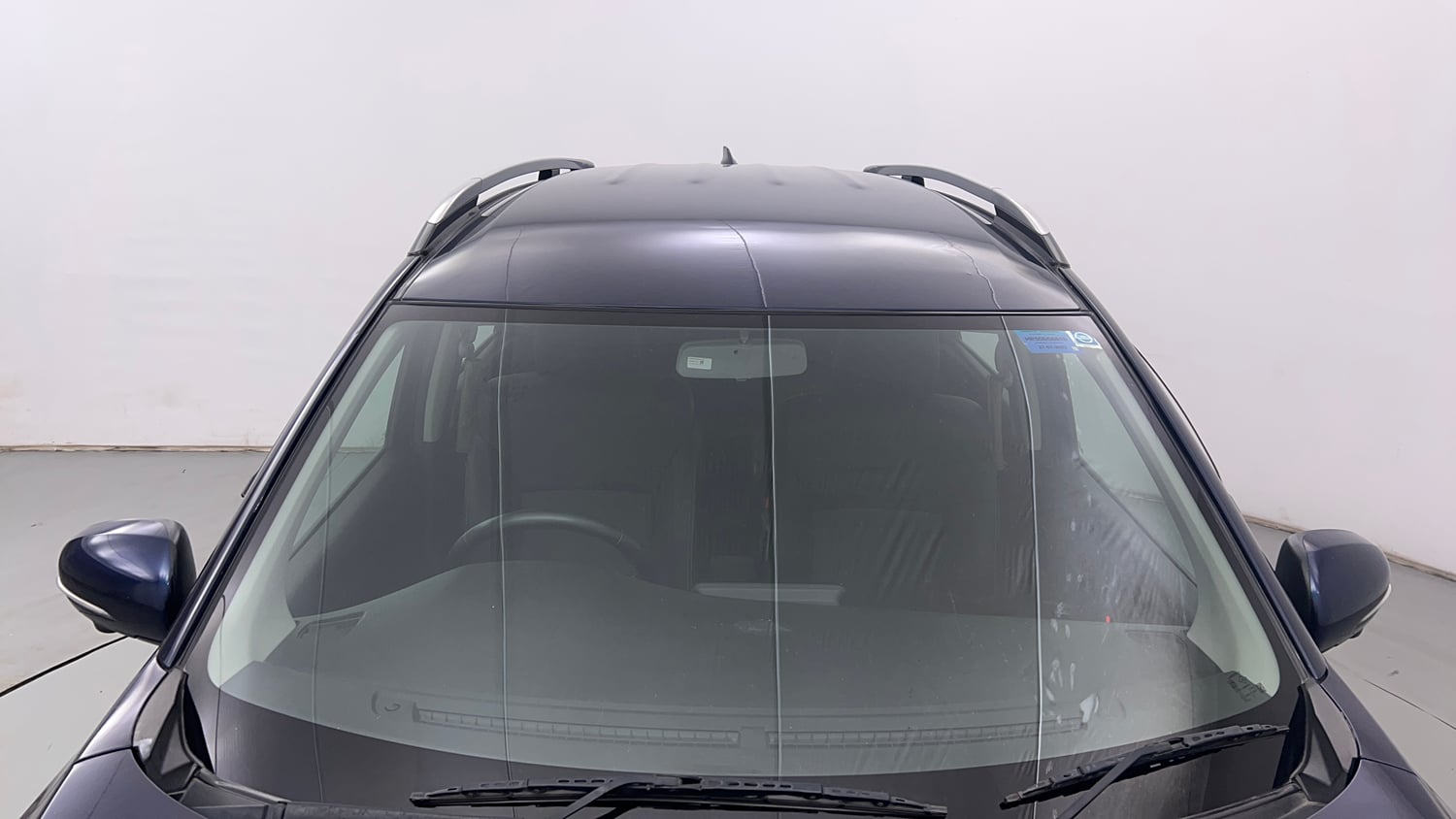 Used 2022 Maruti Suzuki XL6 Alpha Plus AT Petrol Petrol Automatic exterior FRONT WINDSHIELD VIEW