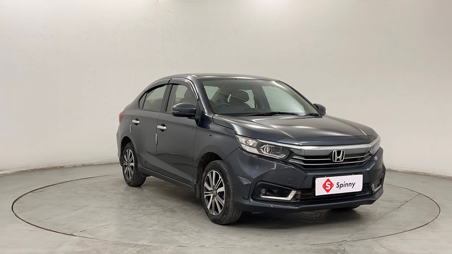 Used 2022 Honda Amaze VX CVT 1.2 Petrol Petrol Automatic exterior RIGHT FRONT CORNER VIEW