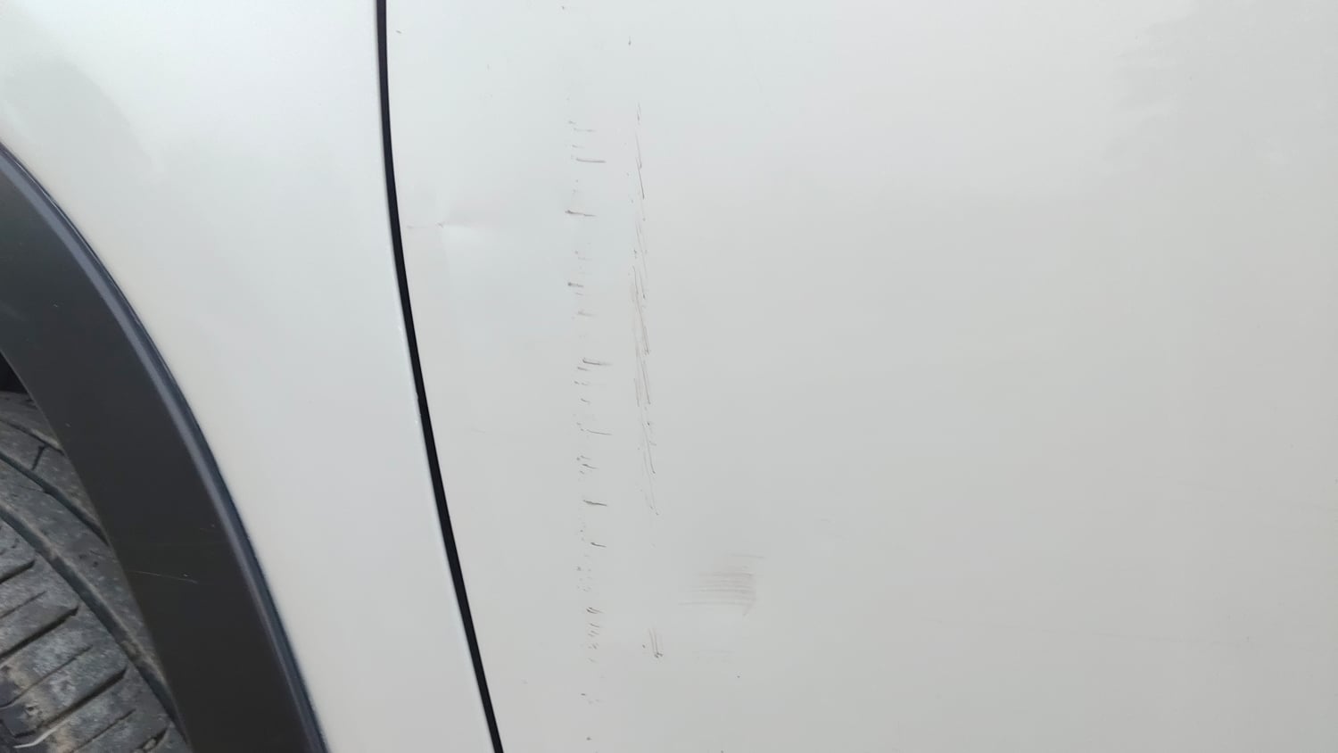 Used 2021 maruti-suzuki Vitara Brezza ZXi Petrol Manual dents MINOR DENT