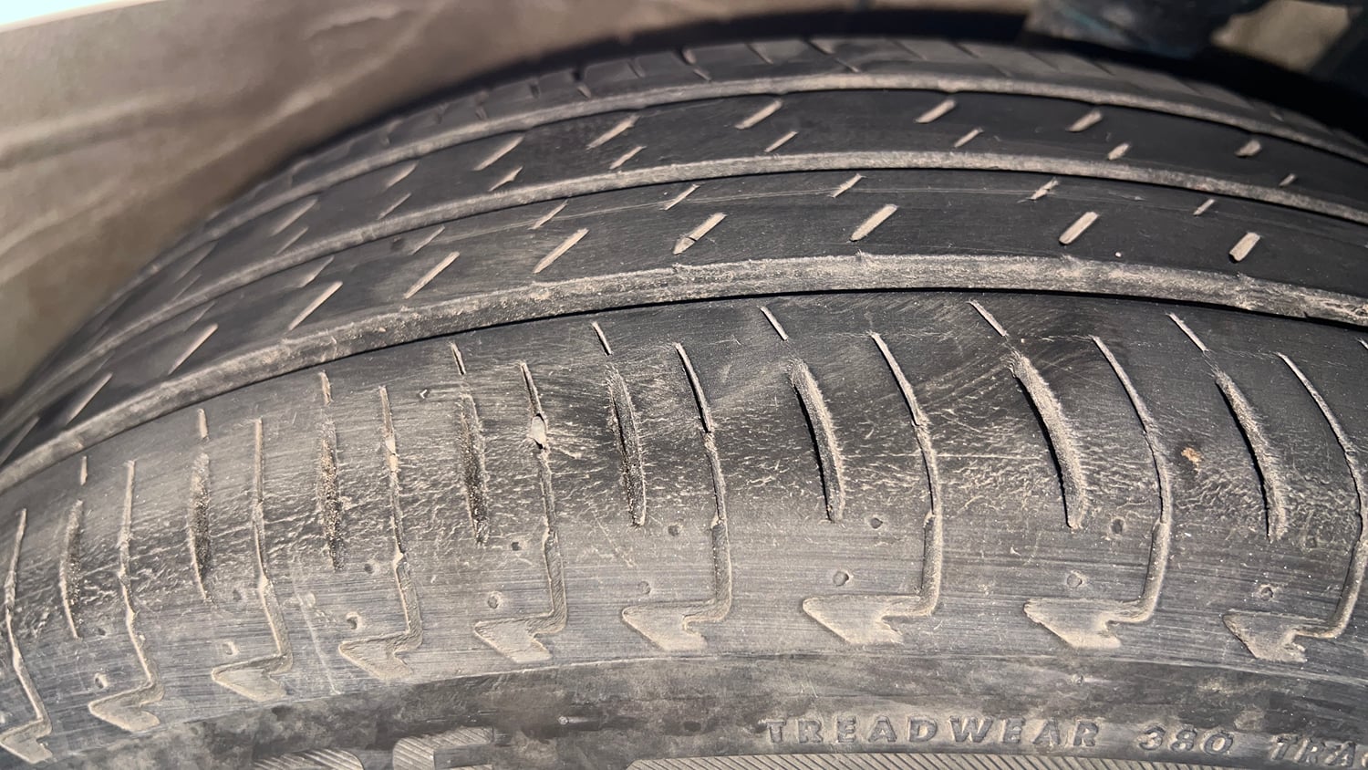 Used 2024 Maruti Suzuki Ignis Sigma 1.2 MT Petrol Manual tyres RIGHT FRONT TYRE TREAD VIEW