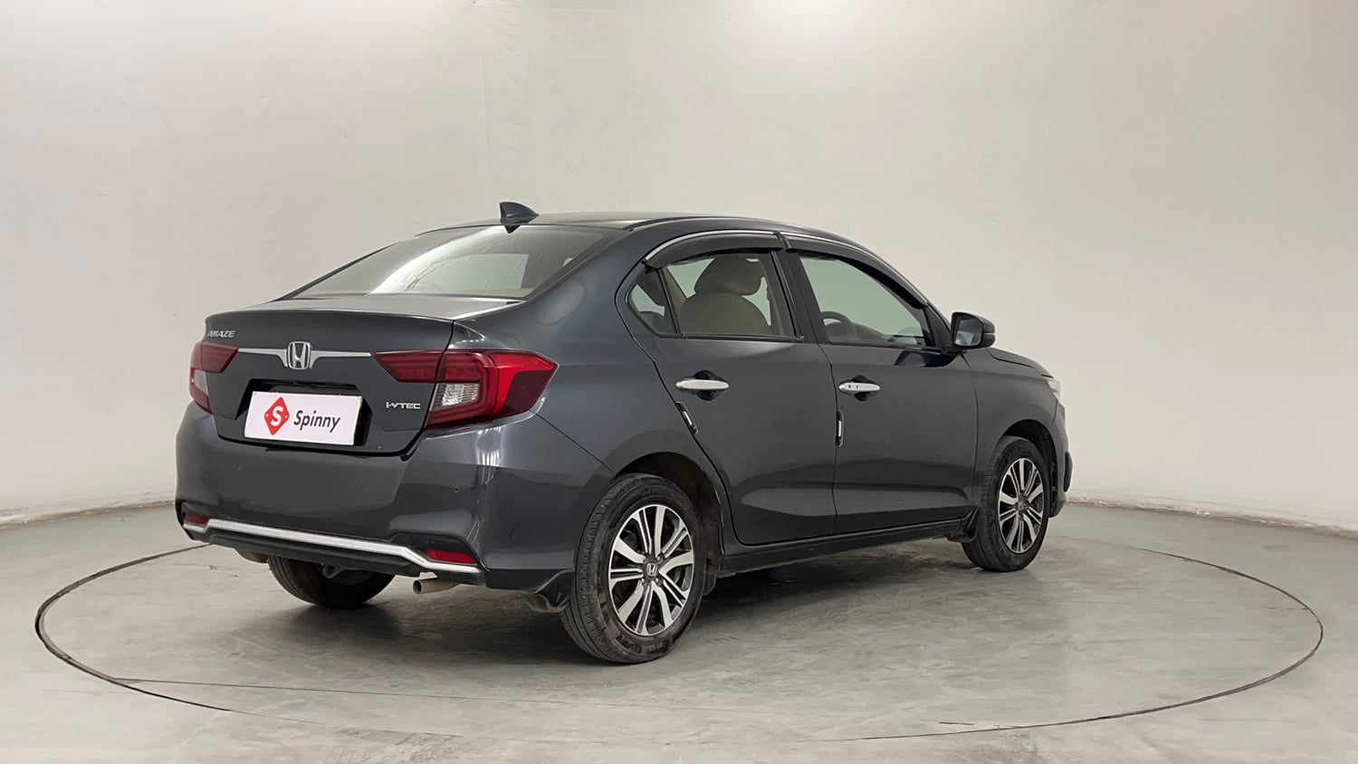 Used 2022 Honda Amaze VX CVT 1.2 Petrol Petrol Automatic exterior RIGHT REAR CORNER VIEW