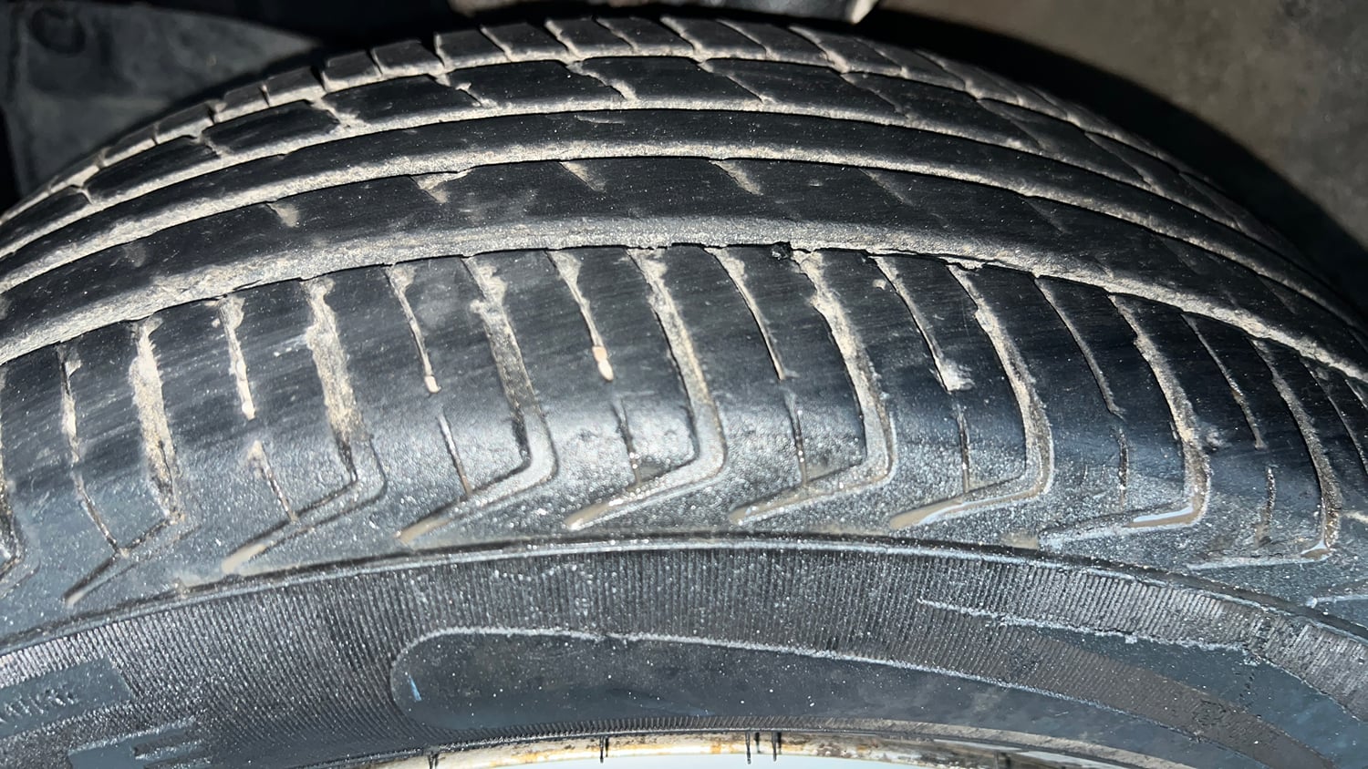 Used 2019 Maruti Suzuki Wagon R LXi 1.0 CNG Cng Manual tyres LEFT FRONT TYRE TREAD VIEW