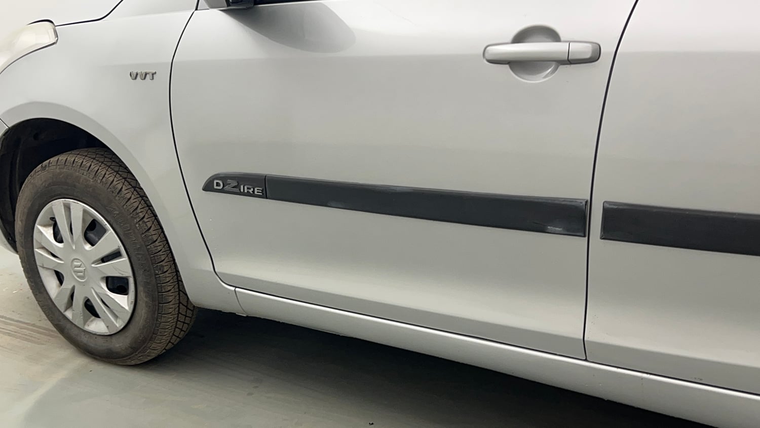 Used 2012 Maruti Suzuki Swift Dzire VXI Petrol Manual dents MINOR DENT