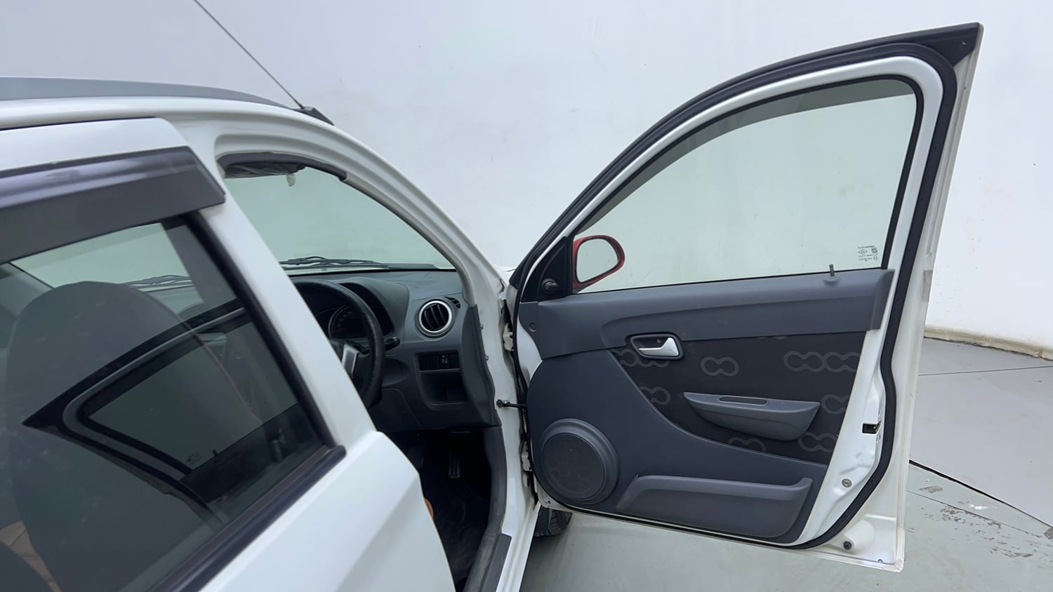 Used 2014 Maruti Suzuki Alto 800 Lxi Petrol Manual interior RIGHT FRONT DOOR OPEN VIEW