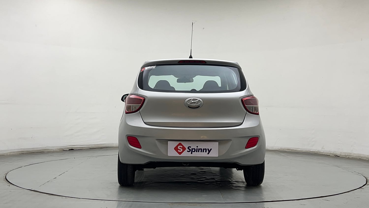 Used 2013 Hyundai Grand i10 Magna 1.2 Kappa VTVT Petrol Manual exterior BACK VIEW