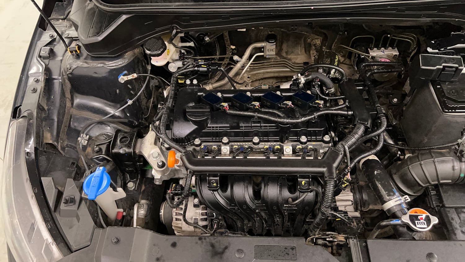 Used 2023 Hyundai i20 Sportz 1.2 IVT Petrol Automatic engine ENGINE RIGHT SIDE VIEW