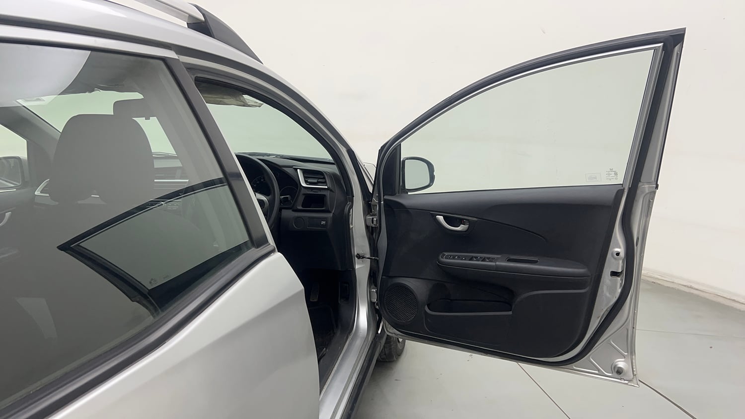 Used 2016 Honda BR-V S Petrol Petrol Manual interior RIGHT FRONT DOOR OPEN VIEW
