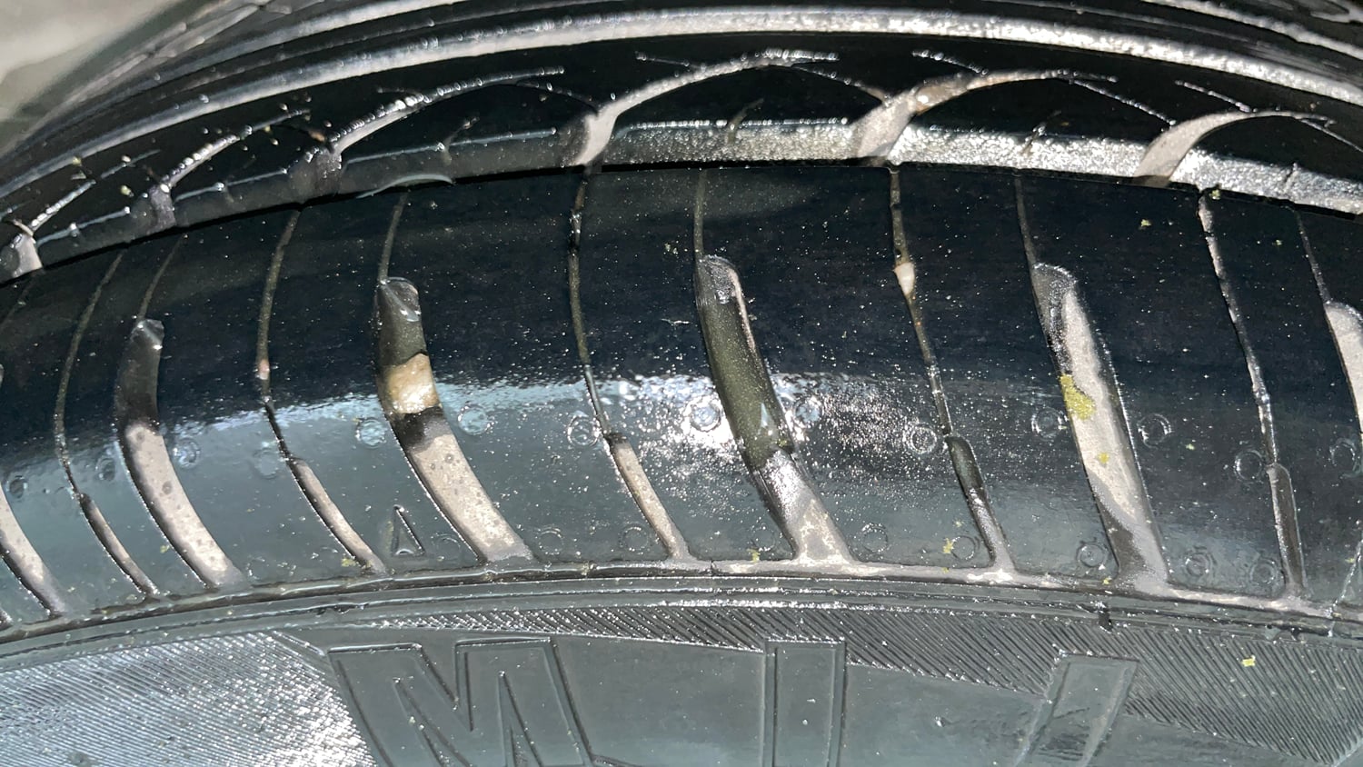 Used 2017 Honda Amaze 1.2 SX i-VTEC Petrol Manual tyres RIGHT REAR TYRE TREAD VIEW