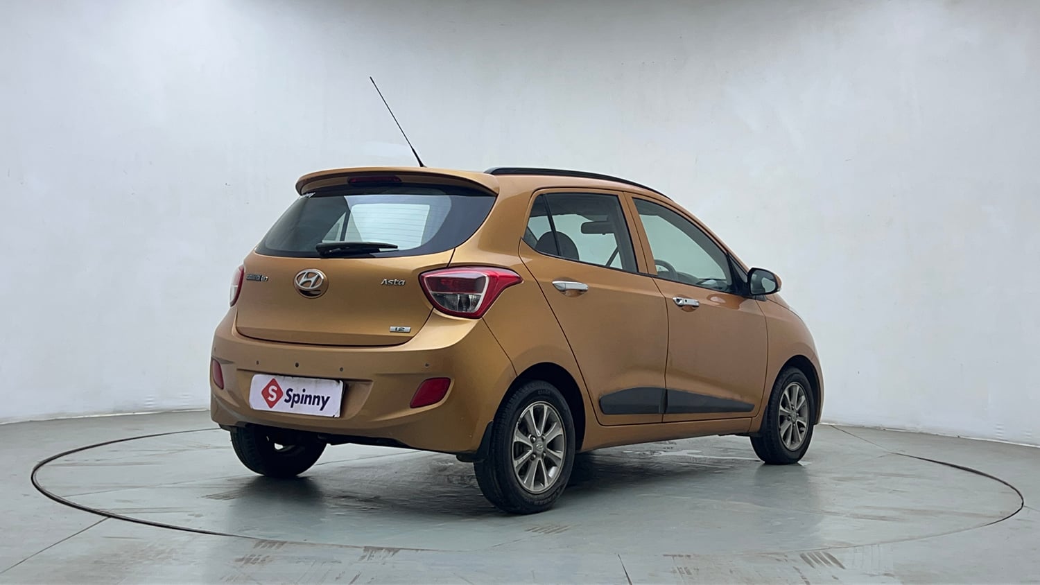 Used 2016 Hyundai Grand i10 Asta 1.2 Kappa VTVT Petrol Manual exterior RIGHT REAR CORNER VIEW