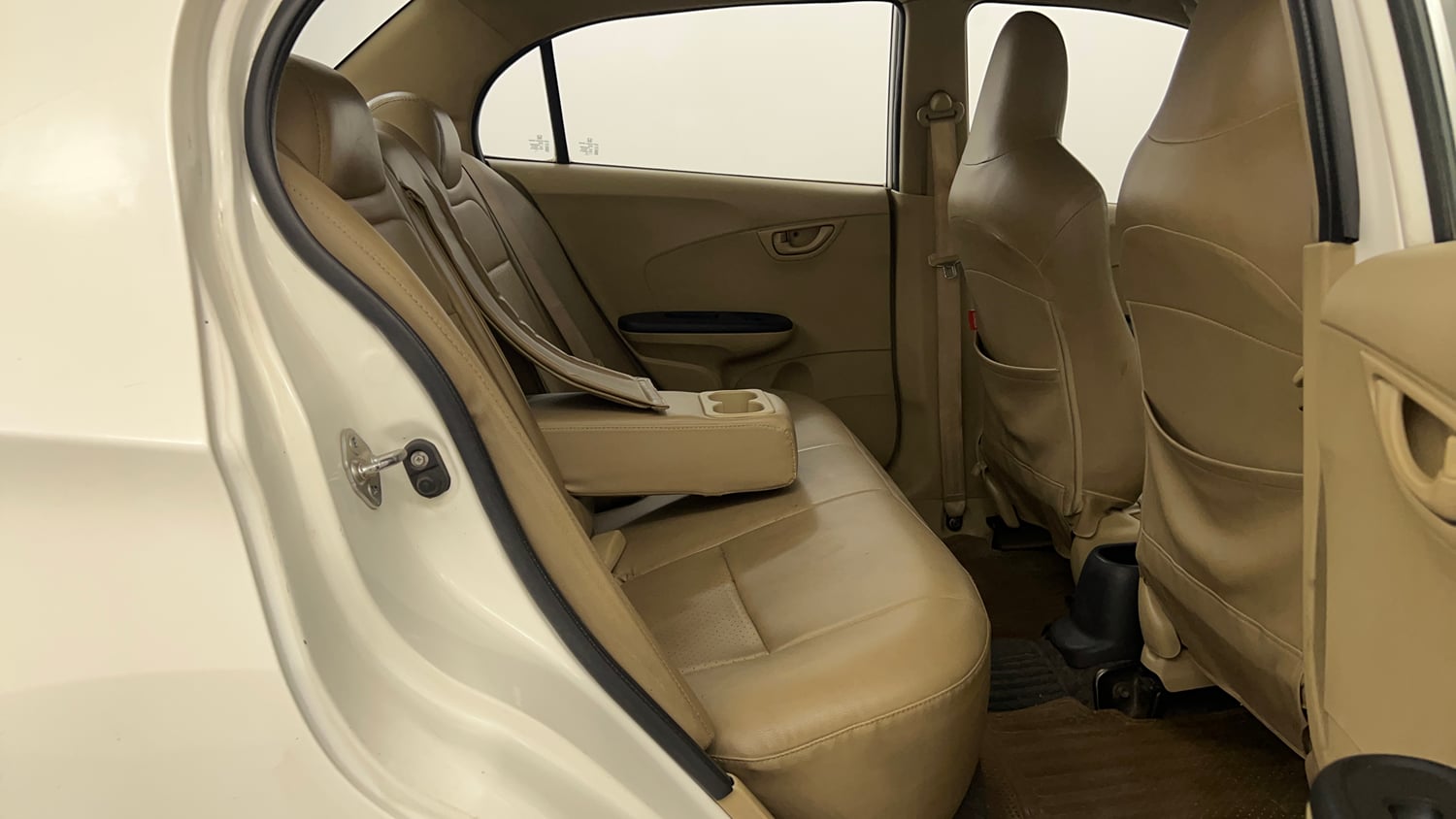 Used 2016 Honda Amaze 1.5 S i-DTEC Diesel Manual interior RIGHT SIDE REAR DOOR CABIN VIEW