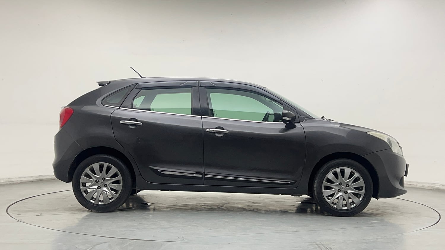Used 2016 Maruti Suzuki Baleno Zeta 1.2 AT Petrol Automatic exterior RIGHT SIDE VIEW