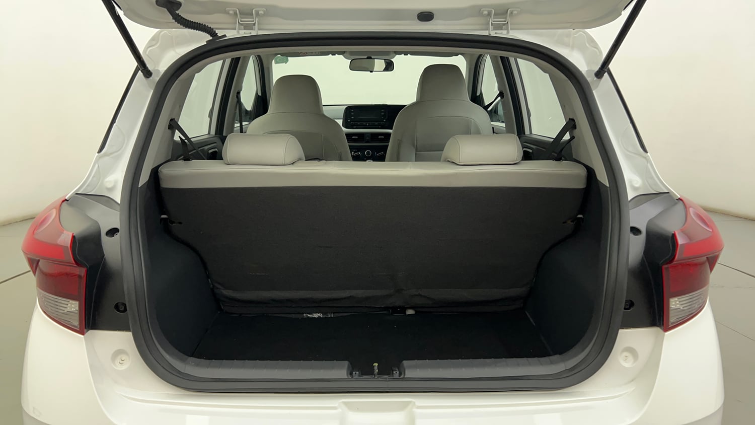 Used 2025 Hyundai Grand i10 Nios Magna 1.2 Kappa Petrol Manual interior DICKY INSIDE VIEW