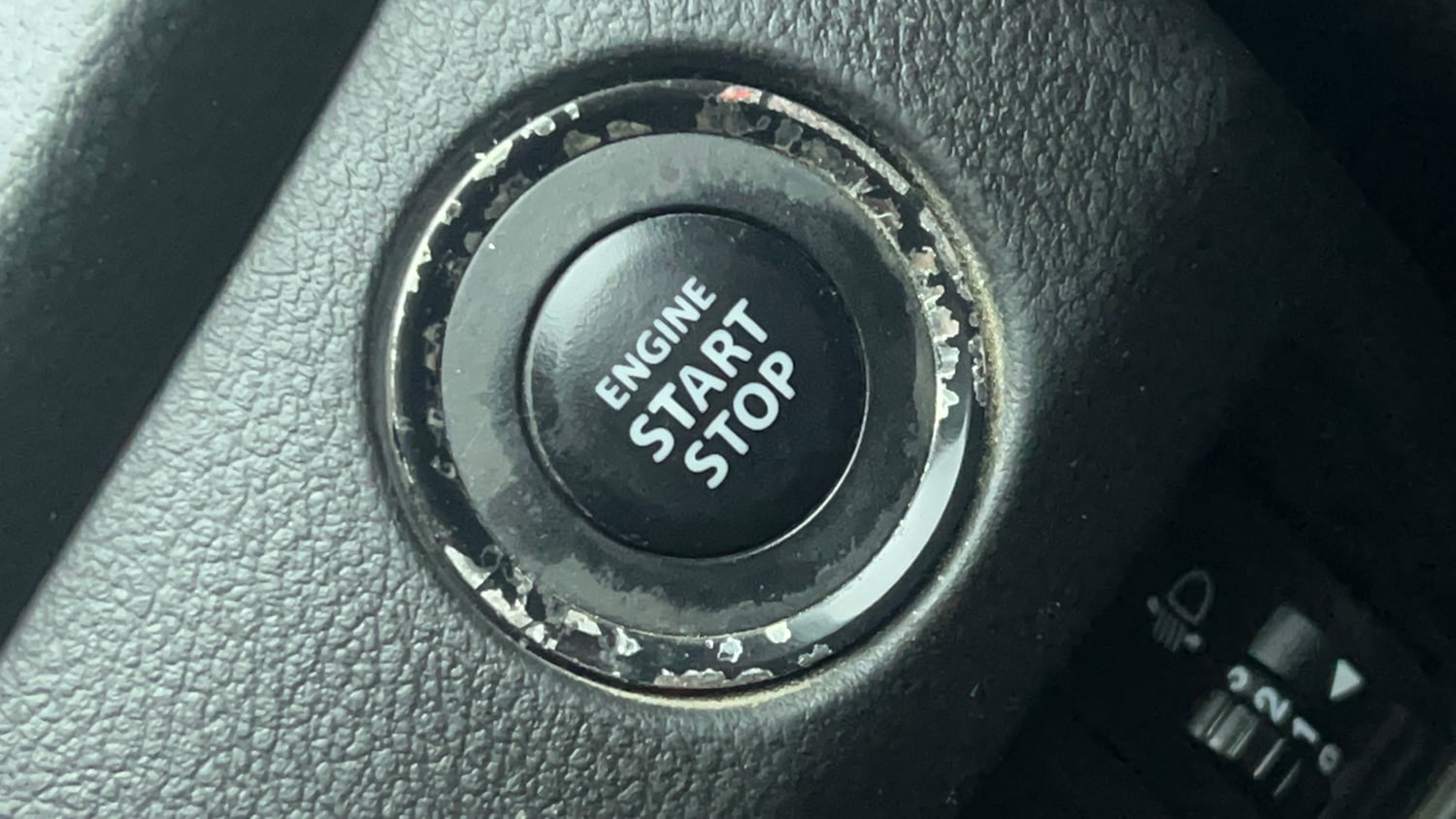 Used 2019 Maruti Suzuki Baleno Zeta Automatic Petrol Automatic top_features Keyless start