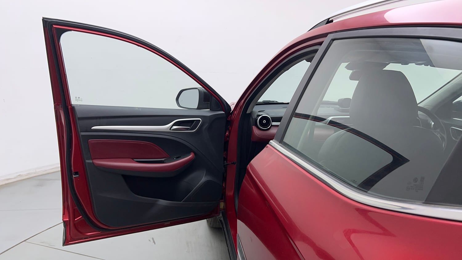 Used 2022 MG Motors Astor Savvy 1.3 Turbo AT S Red Petrol Automatic interior LEFT FRONT DOOR OPEN VIEW