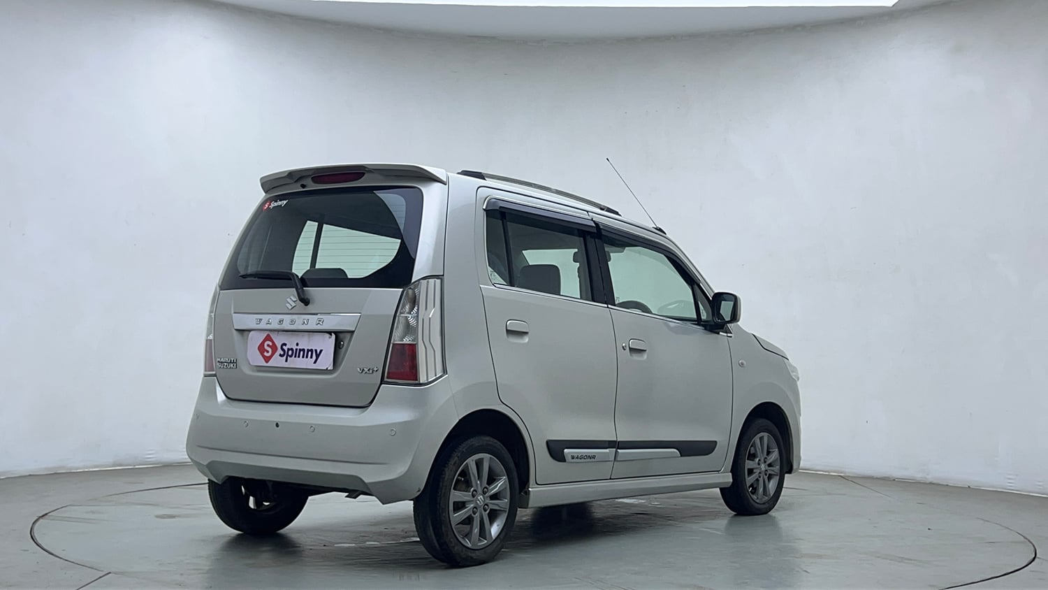 Used 2018 Maruti Suzuki Wagon R VXI+ (O) Petrol Manual exterior RIGHT REAR CORNER VIEW