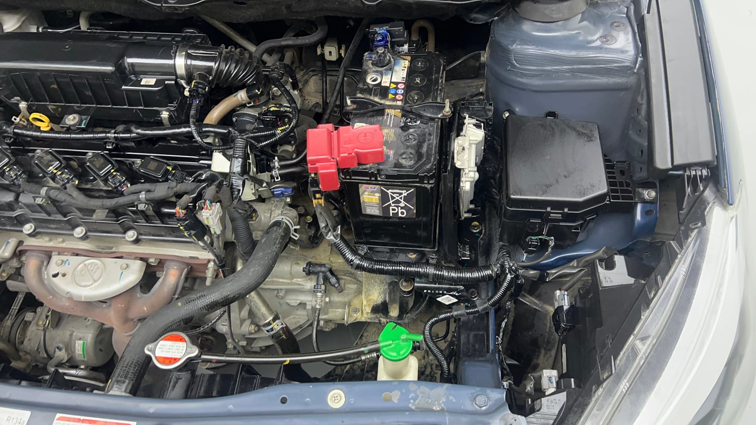 Used 2021 Maruti Suzuki Ciaz Zeta 1.5 Petrol Manual engine ENGINE LEFT SIDE VIEW