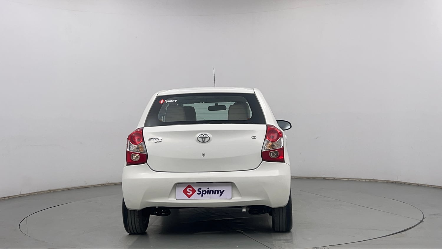 Used 2015 Toyota Etios Liva G Petrol Manual exterior BACK VIEW