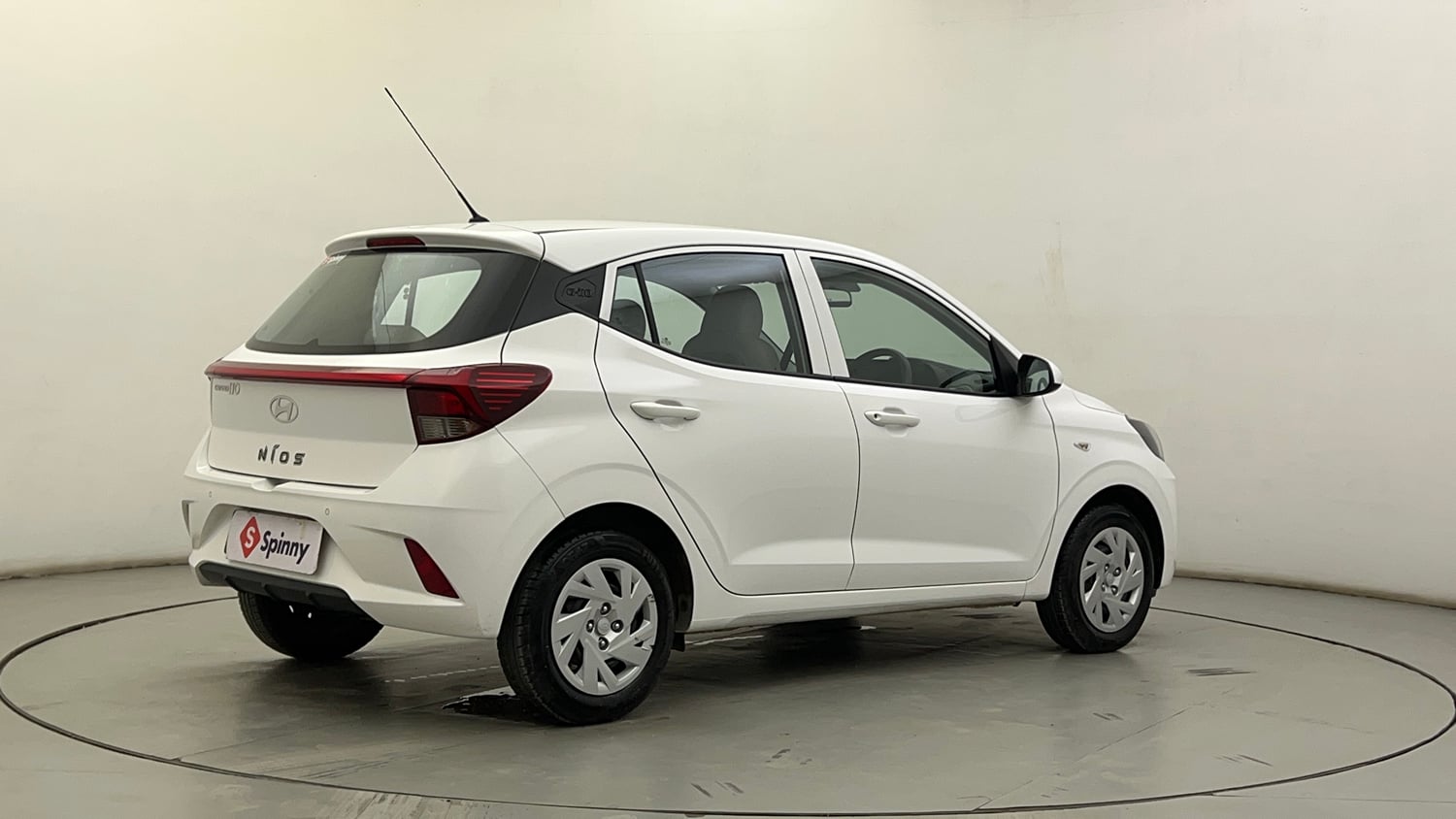 Used 2025 Hyundai Grand i10 Nios Magna 1.2 Kappa Petrol Manual exterior RIGHT REAR CORNER VIEW