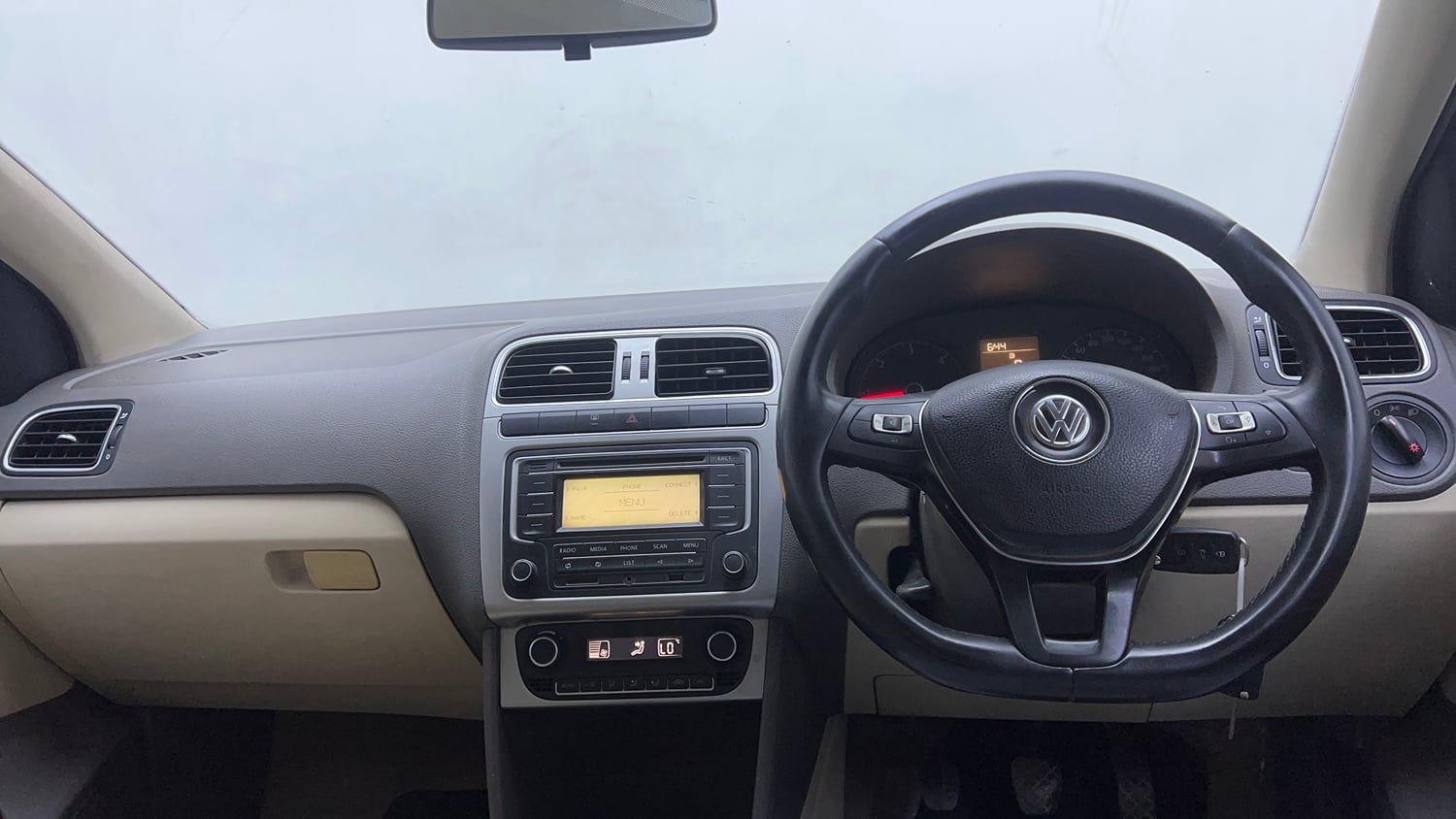 Used 2015 Volkswagen Vento Highline Diesel Diesel Manual interior DASHBOARD VIEW