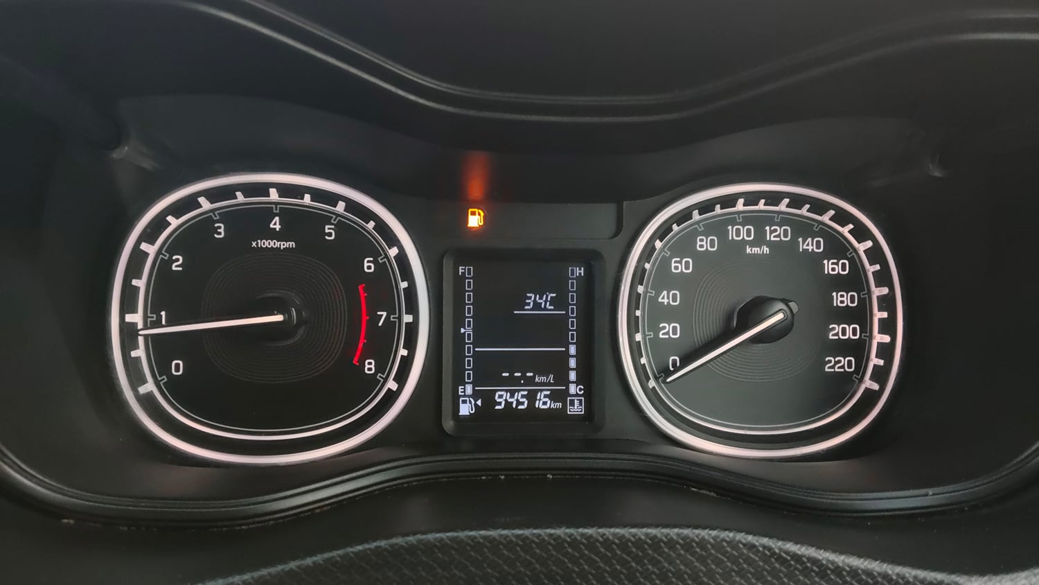 Used 2021 maruti-suzuki Vitara Brezza ZXi Petrol Manual interior CLUSTERMETER VIEW
