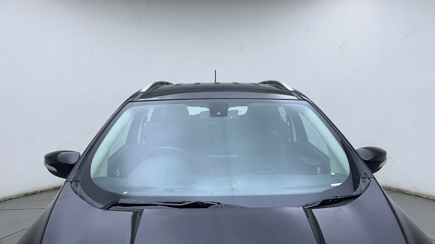 Used 2018 Ford EcoSport Titanium 1.5L TDCi Diesel Manual exterior FRONT WINDSHIELD VIEW