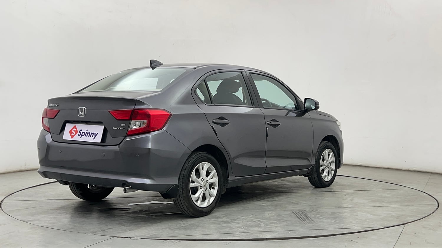 Used 2019 Honda Amaze 1.2 VX CVT Petrol Petrol Automatic exterior RIGHT REAR CORNER VIEW