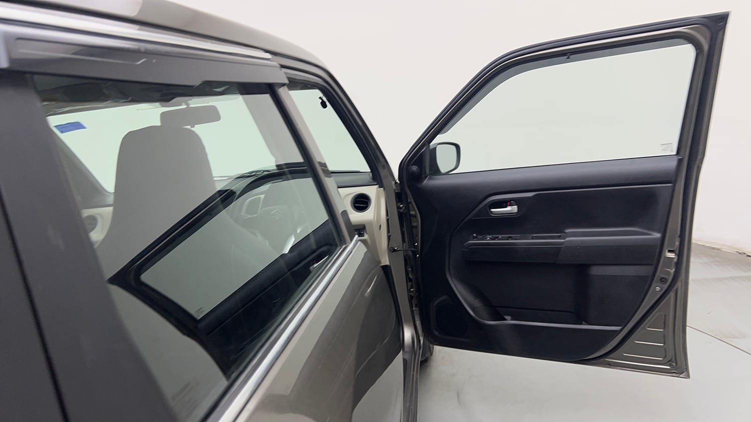 Used 2022 Maruti Suzuki Wagon R VXI 1.0 Petrol Manual interior RIGHT FRONT DOOR OPEN VIEW