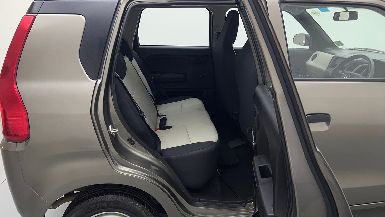 Used 2025 Maruti Suzuki Wagon R LXI 1.0 CNG Cng Manual interior RIGHT SIDE REAR DOOR CABIN VIEW