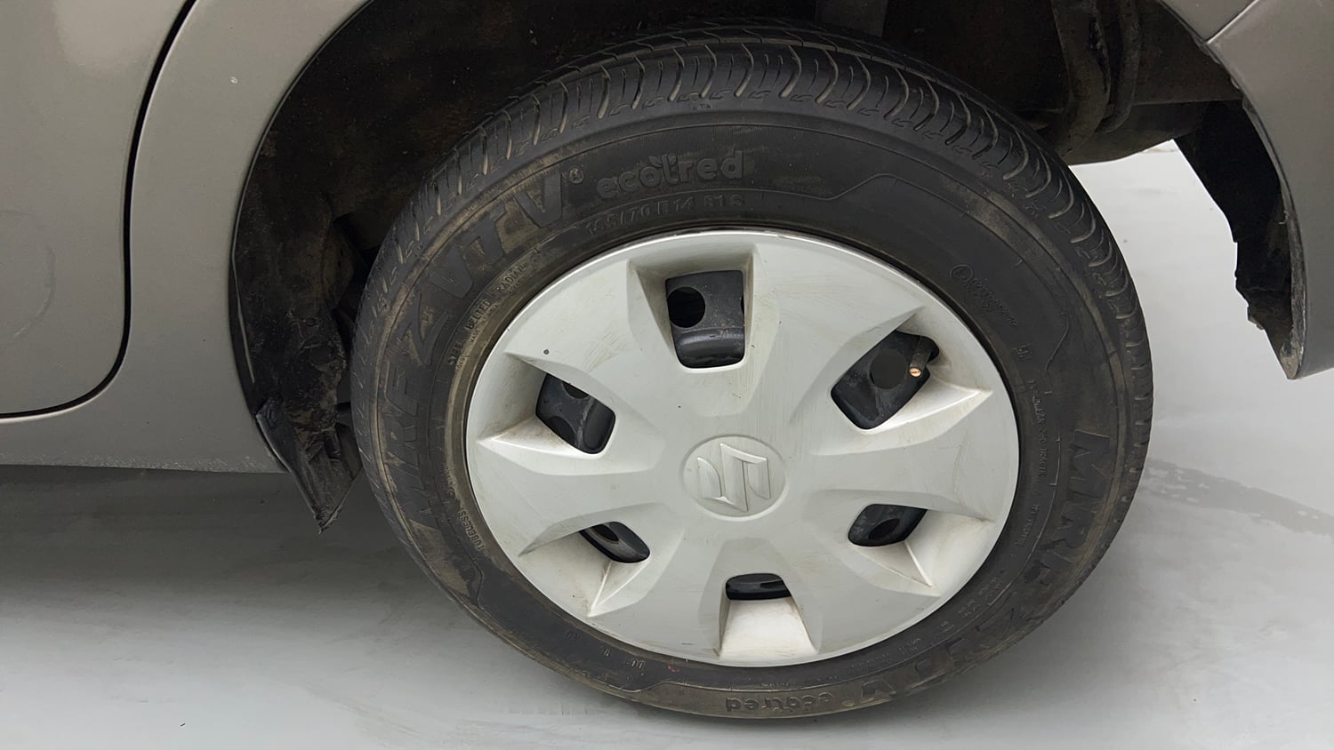 Used 2022 Maruti Suzuki Wagon R VXI 1.0 Petrol Manual tyres LEFT REAR TYRE RIM VIEW