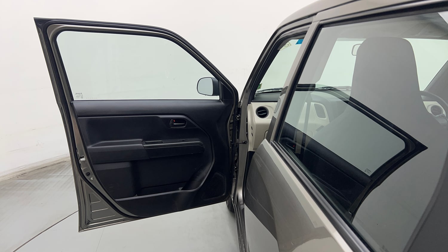 Used 2025 Maruti Suzuki Wagon R LXI 1.0 CNG Cng Manual interior LEFT FRONT DOOR OPEN VIEW