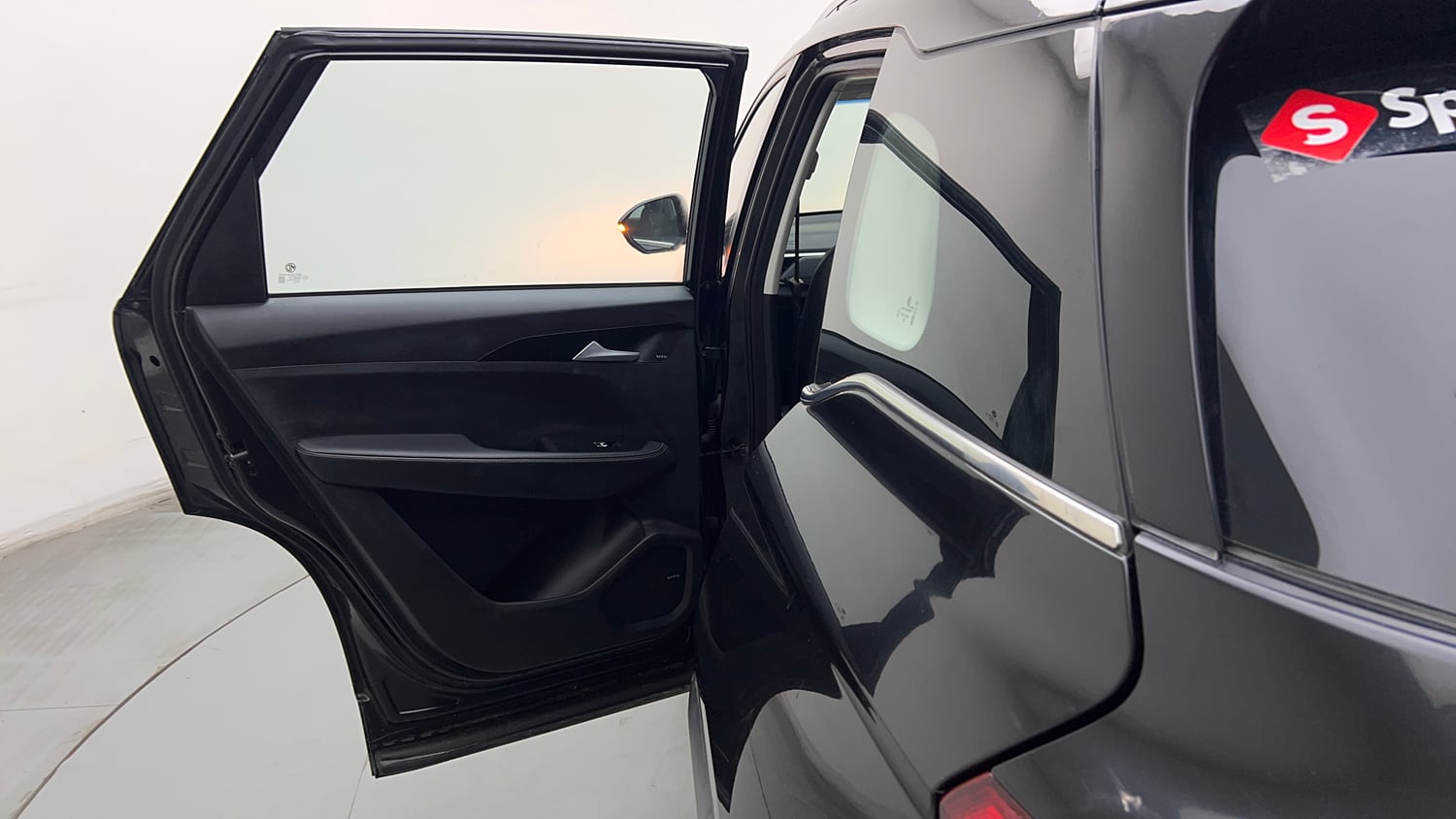 Used 2022 MG Motors Hector Sharp 2.0 Diesel Turbo MT Diesel Manual interior LEFT REAR DOOR OPEN VIEW
