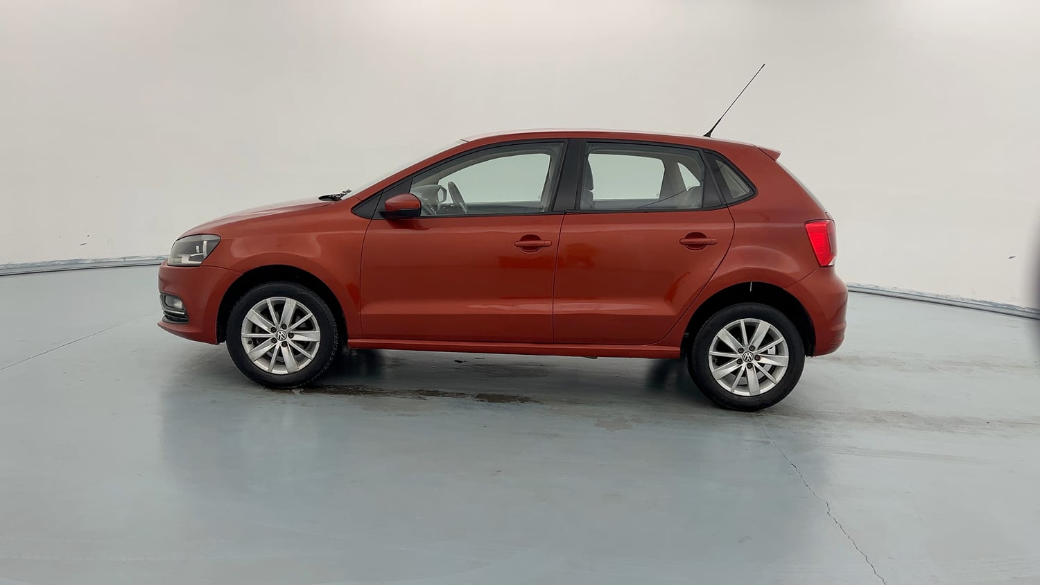 Used 2016 Volkswagen Polo Highline1.2L (P) Petrol Manual exterior LEFT SIDE VIEW