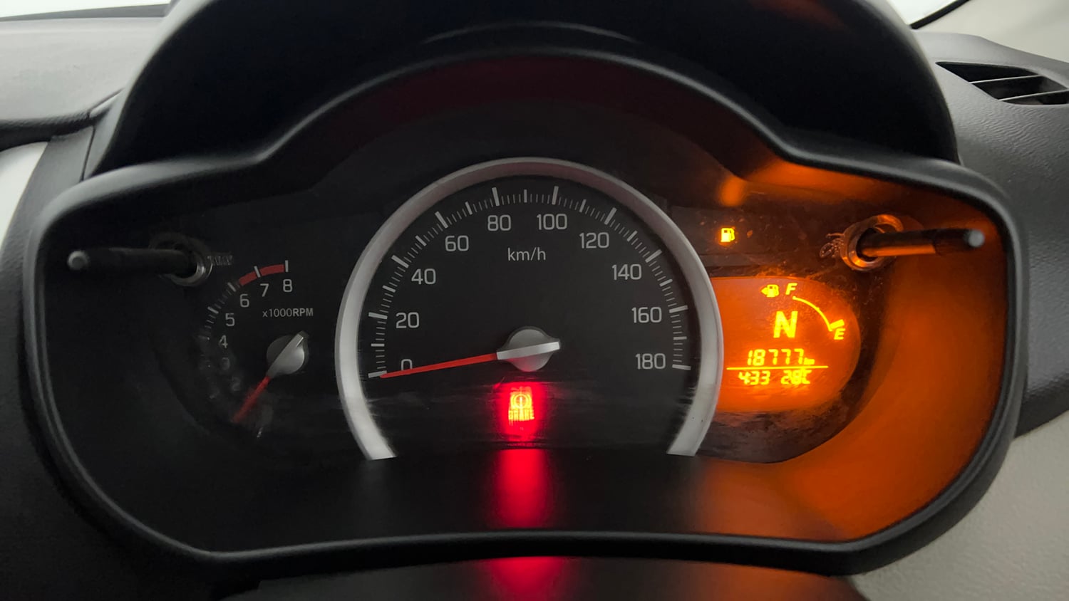 Used 2014 Maruti Suzuki Celerio VXi AMT Petrol Automatic interior CLUSTERMETER VIEW