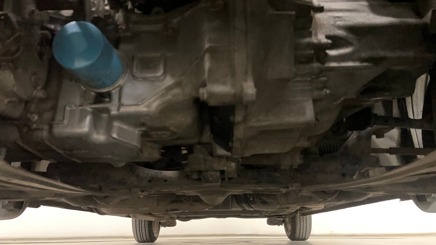 Used 2012 Honda City 1.5 V MT Petrol Manual extra FRONT LEFT UNDERBODY VIEW
