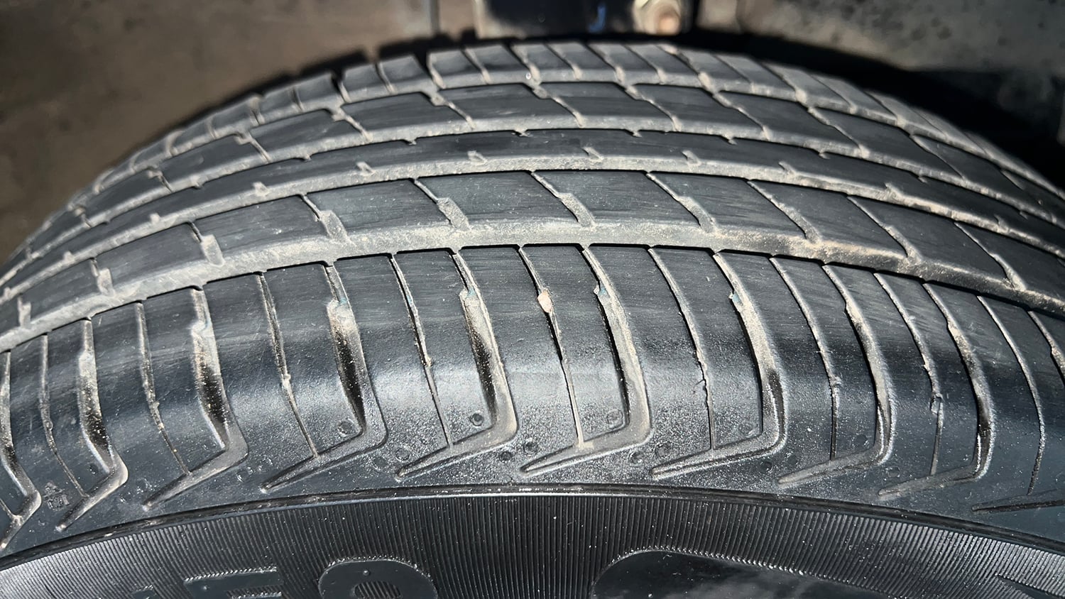 Used 2025 Maruti Suzuki Wagon R LXI 1.0 CNG Cng Manual tyres RIGHT FRONT TYRE TREAD VIEW