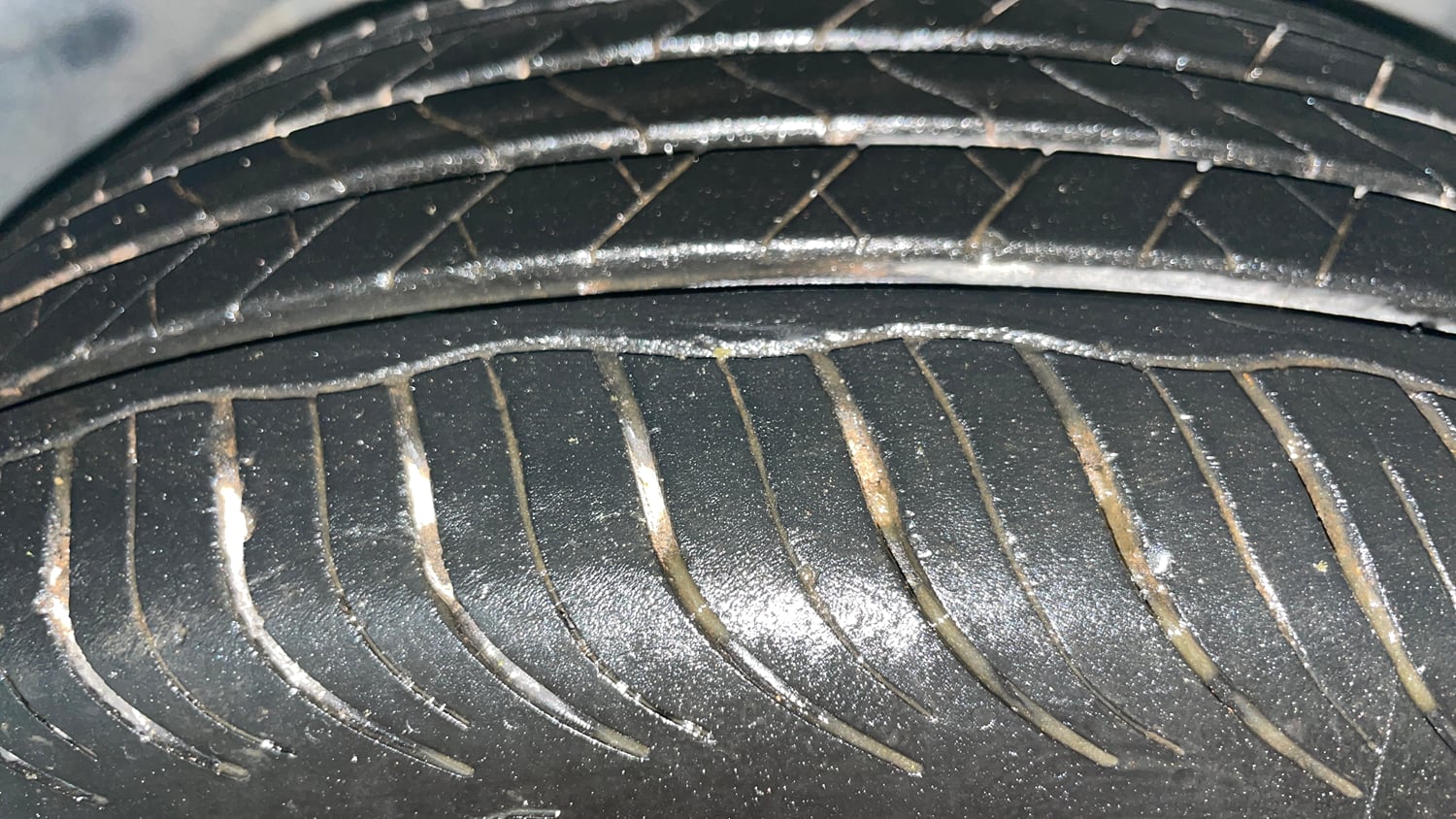 Used 2019 Ford EcoSport Titanium 1.5L TDCi Diesel Manual tyres RIGHT FRONT TYRE TREAD VIEW