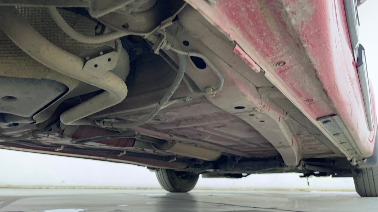 Used 2019 Maruti Suzuki Swift VXi Petrol Manual extra REAR RIGHT UNDERBODY VIEW