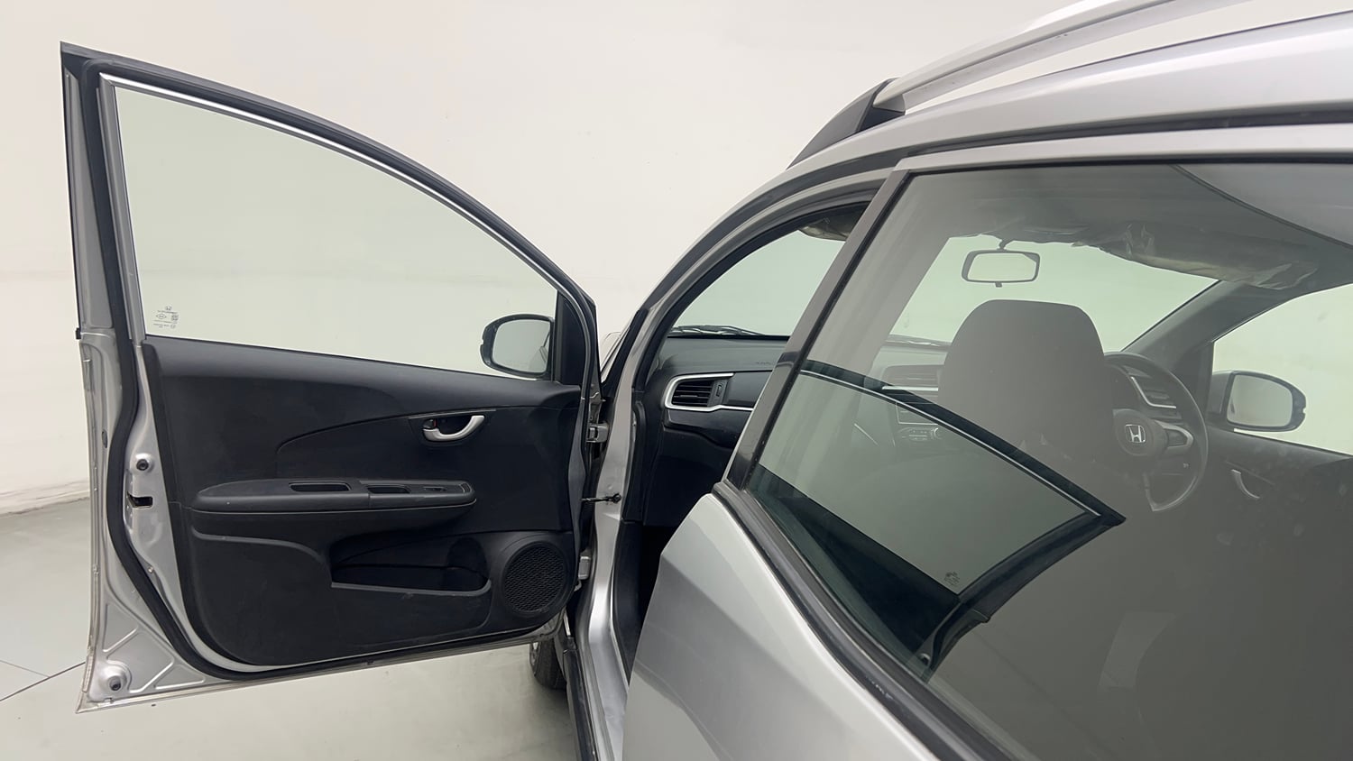 Used 2016 Honda BR-V S Petrol Petrol Manual interior LEFT FRONT DOOR OPEN VIEW