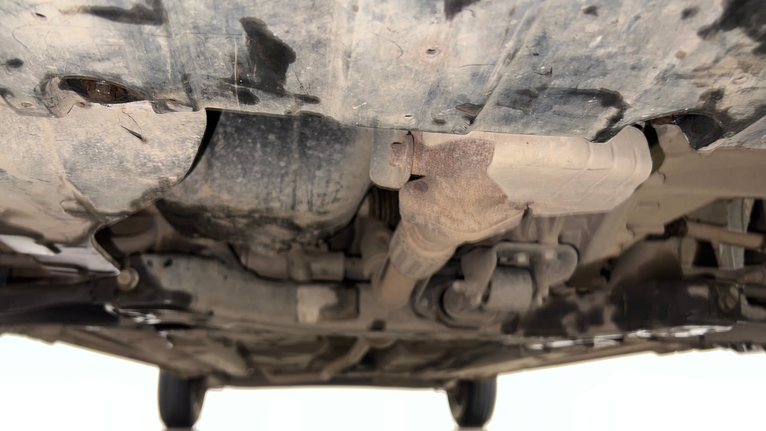 Used 2022 Hyundai Santro Sportz Petrol Manual extra FRONT LEFT UNDERBODY VIEW